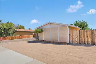 305 Beverly Ave, Barstow, CA 92311 - Photo 3