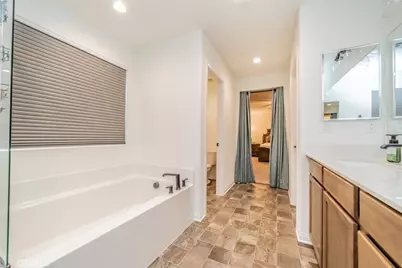 32813 Oakland, Winchester, CA 92596 - Photo 27