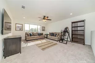 32813 Oakland, Winchester, CA 92596 - Photo 21