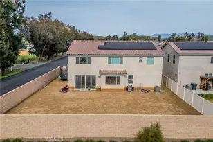 32813 Oakland, Winchester, CA 92596 - Photo 43