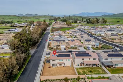 32813 Oakland, Winchester, CA 92596 - Photo 39