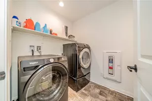 32813 Oakland, Winchester, CA 92596 - Photo 33