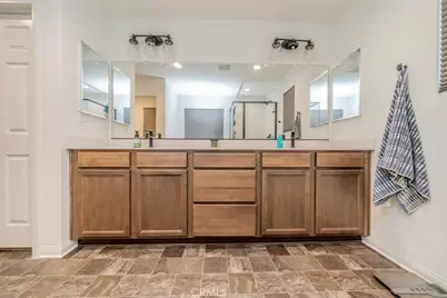 32813 Oakland, Winchester, CA 92596 - Photo 29