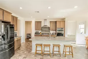 32813 Oakland, Winchester, CA 92596 - Photo 13