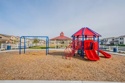 32813 Oakland, Winchester, CA 92596 - Photo 49