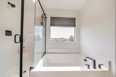 32813 Oakland, Winchester, CA 92596 - Photo 31