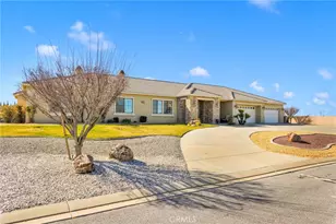 11885 Lamplighter, Oak Hills, CA 92344 - Photo 47