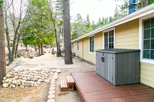 33303 Lakeview Dr, Arrowbear, CA 92382 - Photo 47