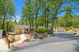 33303 Lakeview Dr, Arrowbear, CA 92382 - Photo 15