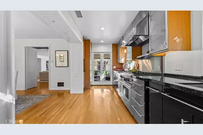 460 University Circle, Claremont, CA 91711 - Photo 29