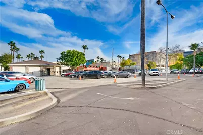 401 W 4th Street, San Bernardino, CA 92401 - Photo 13