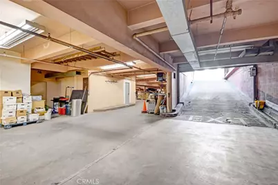 401 W 4th Street, San Bernardino, CA 92401 - Photo 39