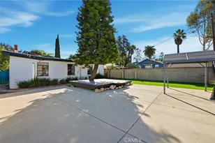 808 E Grand Blvd, Corona, CA 92879 - Photo 29