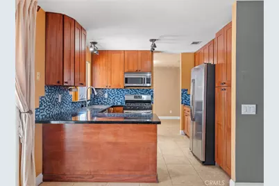 2425 Hyatt, San Bernardino, CA 92407 - Photo 9