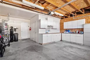 2425 Hyatt, San Bernardino, CA 92407 - Photo 29