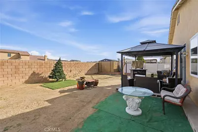 15817 Desert Pass, Adelanto, CA 92301 - Photo 31