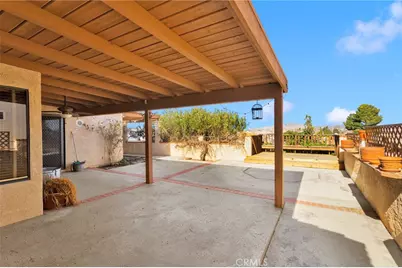 17800 Cresta Blanca Drive, Victorville, CA 92395 - Photo 39