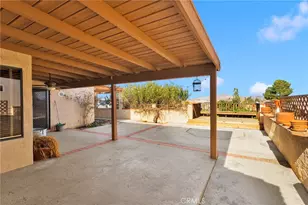 17800 Cresta Blanca Dr, Victorville, CA 92395 - Photo 39