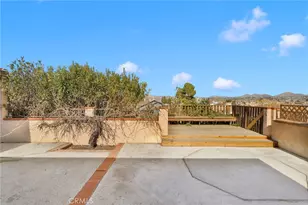 17800 Cresta Blanca Dr, Victorville, CA 92395 - Photo 45