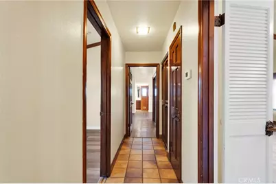 17800 Cresta Blanca Drive, Victorville, CA 92395 - Photo 21