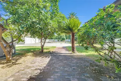 3570 Lombardy Road, Pasadena, CA 91107 - Photo 29