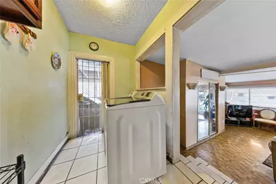 6315 Miramonte Boulevard, Los Angeles, CA 90001 - Photo 7