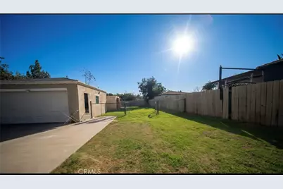 225 W 27th, San Bernardino, CA 92405 - Photo 13