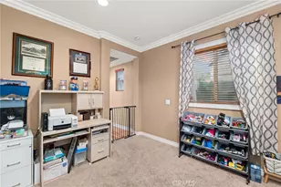 16422 Empire Lakes Ct, Fontana, CA 92336 - Photo 15