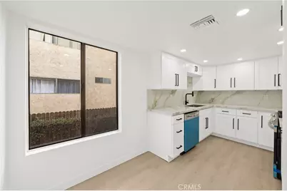 5009 Woodman Avenue #113, Sherman Oaks, CA 91423 - Photo 5