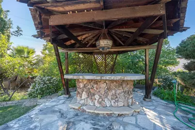 569 N Barranca Avenue, Glendora, CA 91741 - Photo 29