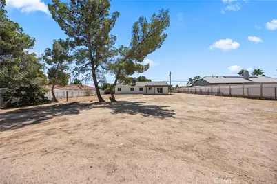 14804 Live Oak, Hesperia, CA 92345 - Photo 19