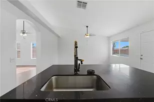 9150 Senna Ct, Fontana, CA 92335 - Photo 15