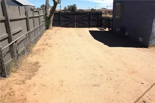 12075 James St, Boron, CA 93516 - Photo 37