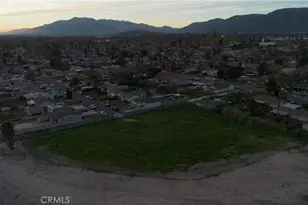 25608 Walker, San Bernardino, CA 92404 - Photo 3