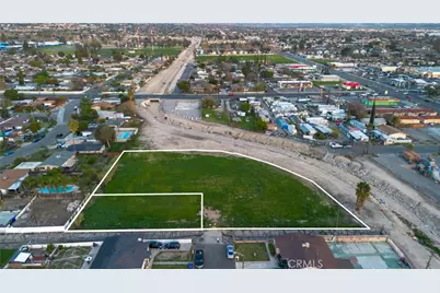 25608 Walker, San Bernardino, CA 92404 - Photo 7