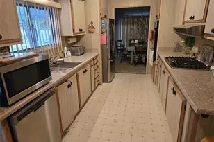 840 E Foothill Blvd, Azusa, CA 91702 - Photo 9