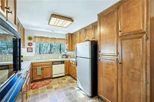 27403 Alpen Dr, Lake Arrowhead, CA 92352 - Photo 11