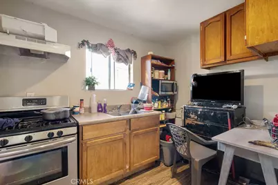 7032 Somerset, Paramount, CA 90723 - Photo 13