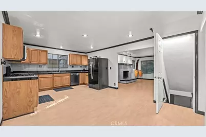 23698 Scenic Drive, Crestline, CA 92325 - Photo 11