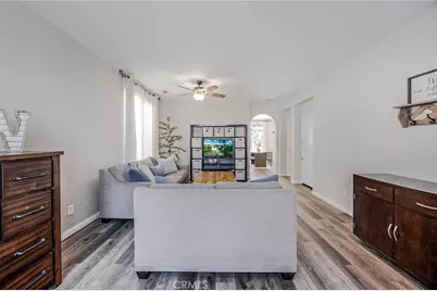 33345 Wallace, Yucaipa, CA 92399 - Photo 11