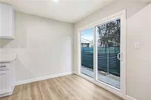 2571 12th St, Riverside, CA 92507 - Photo 7