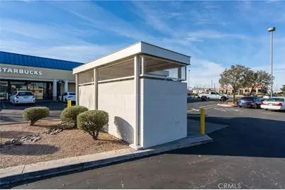 17080 Bear Valley Road, Victorville, CA 92395 - Photo 9