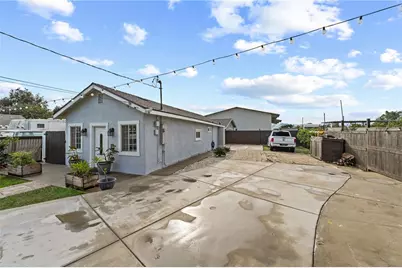 10402 50th, Jurupa Valley, CA 91752 - Photo 3