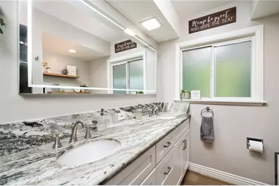 1098 W 25th Street, Upland, CA 91784 - Photo 15
