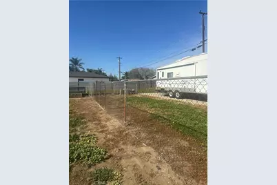 11180 Vernon, Chino, CA 91710 - Photo 23