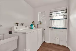 11180 Vernon, Chino, CA 91710 - Photo 35