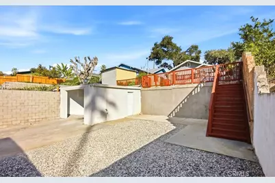 1395 Sunset, Pasadena, CA 91103 - Photo 29