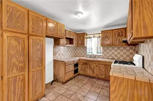 4748 Dozier St, East Los Angeles, CA 90022 - Photo 11