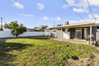 1386 E 6th, Ontario, CA 91764 - Photo 25