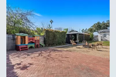 1018 N San Gabriel Avenue, Azusa, CA 91702 - Photo 25